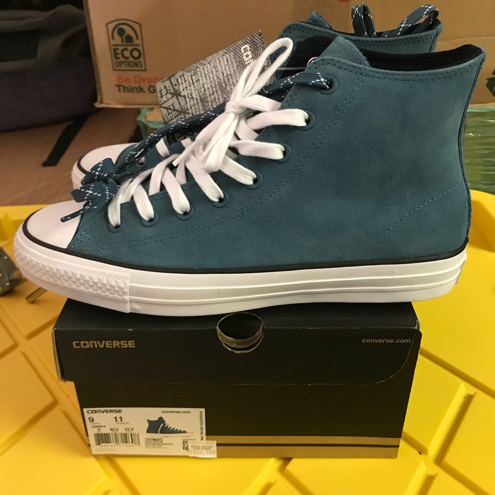 NWT Cons CTAS pro Hi ( Chucks ) Converse